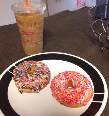 Butter pecan iced coffee, strawberry sprinkle, and vanilla sprinkle