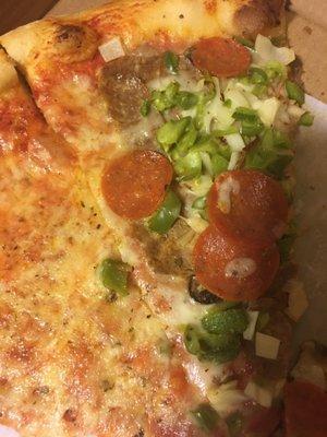 Terrible "everything" pizza