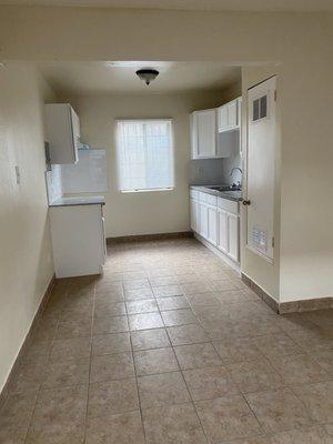 Two bedroom one bath city of Los Angeles. Newly remodeled.