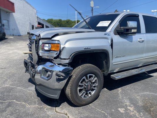 Before picture of GMC Sierra 2500HD