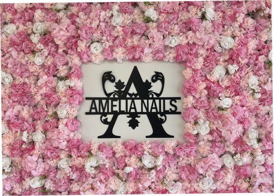 Amelia Nails