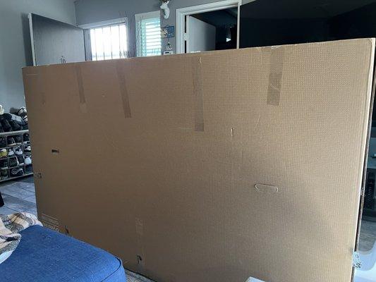 85 nice Tv is here ready to be installed