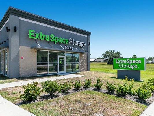 Beauty Image - Extra Space Storage at 2035 Shepherd Rd, Lakeland, FL 33811