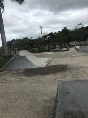 Nice park relaxing with Mountain View. Lots of parking, play area for kids softball field and looks like a tennis area.