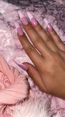 Pink french tip nails by Sophie