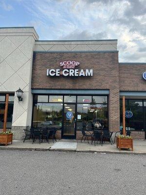 Scoop and Twist of Macomb