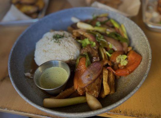 Lomo Saltado