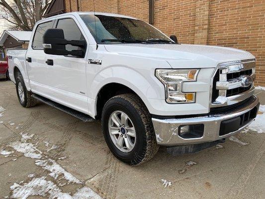 FOR SALE: 2016 Ford F-150 XLT 4X4 SuperCrew 5.5 ft. SB Mileage: 104000; $27,995