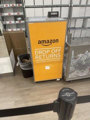 Amazon drop off returns next to the kohl's Customer service section