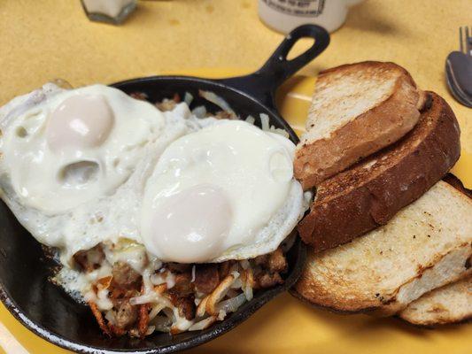 Italian skillet with real shredded russet potatoes.  Fresh Italian toast.  Fabulous