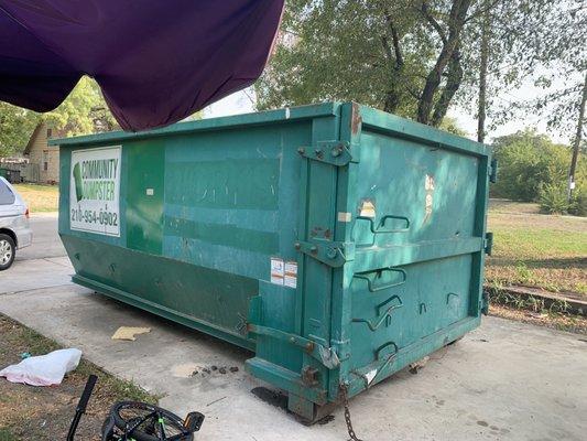 Dumpster damaged from handle and incorrect size delivered