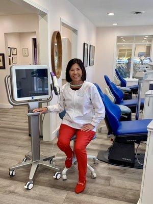 Dr. Tina Siu's office has the latest technology and updated interior design.