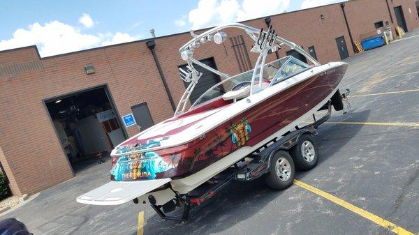 2007 Xstar came in for a tune up and a new amp to power all the speakers before hitting the water!