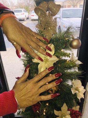 Merry Christmas 2020. Nails by Michelle.