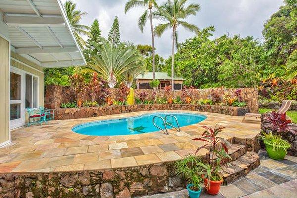 Pool in Paradise! Home sold in December 2017 in upper Keauhou, Hi!