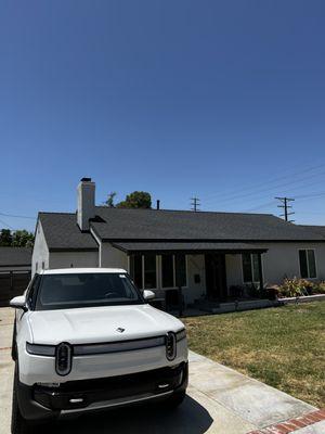 Owens Corning 50 year roof in Onyx shingles.