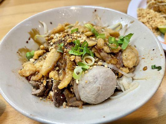 Dry Boat noodle