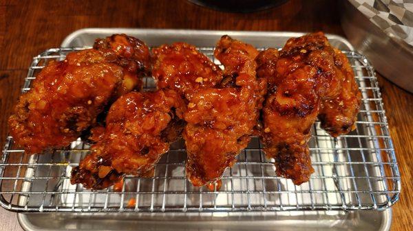 SWEET & SPICY WINGS
(Traditional Korean Recipe)