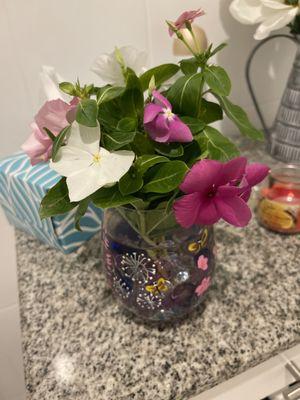 Fresh flowers brought in by my fabulous server, Donna. Special touches abound here... Like these fresh flowers in the bathroom!