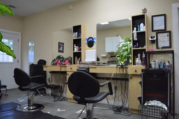 Gigi's Hair & Beauty Salon