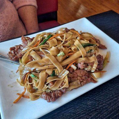 04.05.22 - Beef Chow Fun