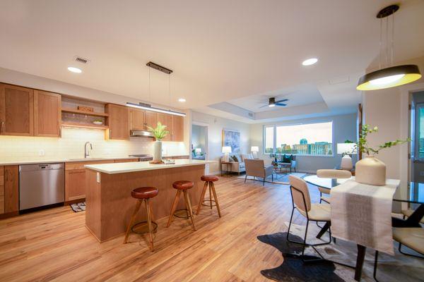 Lovejoy floorplan at Parkview. Featuring a beautiful kitchen with island, sophisticated finishes, high-end appliances.