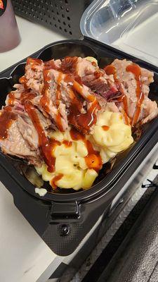 Pulled Pork & Mac Freedom Bowl, our creamy Mac and cheese with pulled pork on top drizzled with bbq sauce