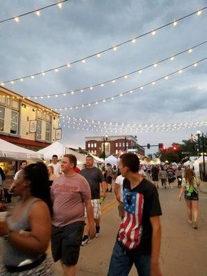 Strung lights + various booths + food trucks = parker days!