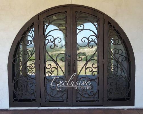 Leah double with sidelights iron door