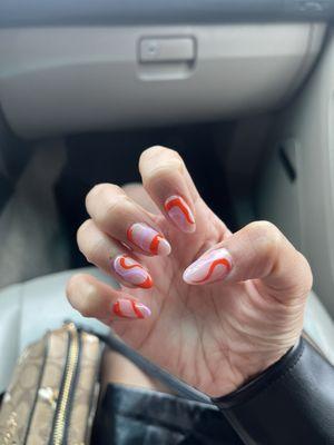 Swirl nails