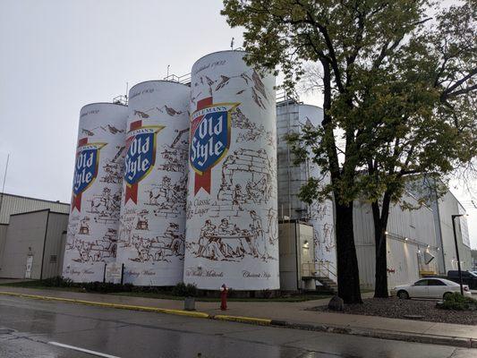 World's Largest Six Pack, La Crosse