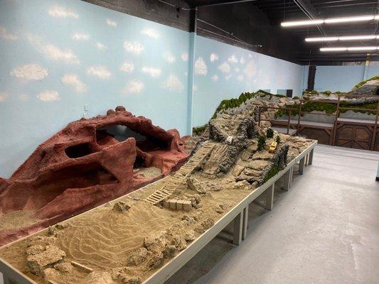 Our 1:24 scale and 1:10 scale Rock/Mountain Crawling Course