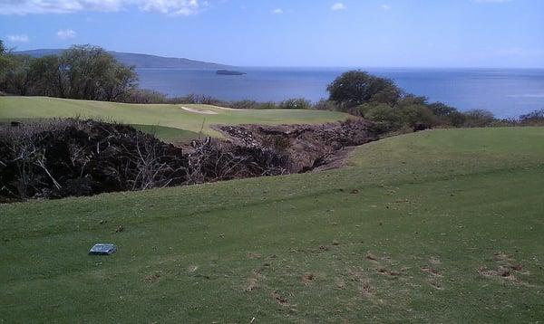 Par 3 over looking Molokini Crater