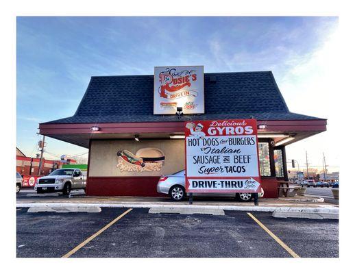 Rosie's Drive-In 10235 S Cicero Ave,Oak Lawn,IL  Chicago Fast Food Place.Gyros Hotdog Italian Beef Philly Steak Chicken Sandwiches.etc.