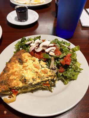 The quiche and salad is my favorite combo.