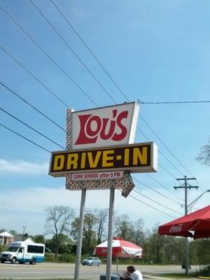 The sign directing you to root beer bliss.