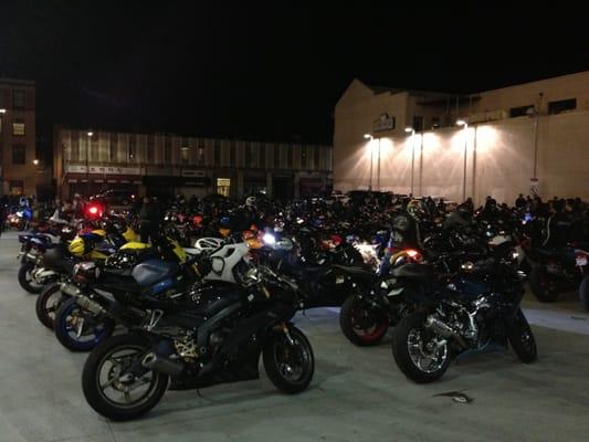 Huge turnout for bike night! Easily over 1000 riders.