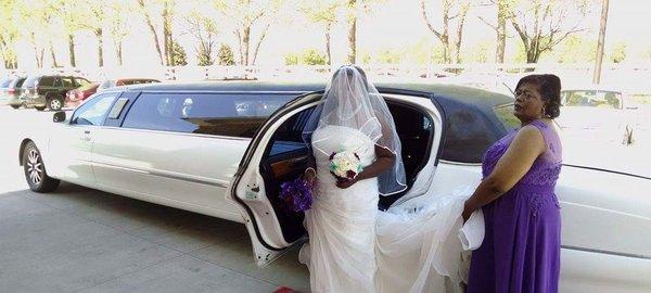 Bentley stretch limousine wedding