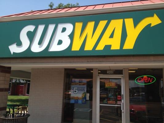 Subway - signage