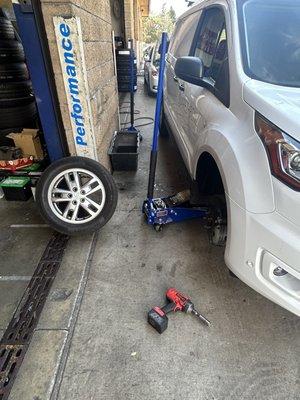 A quick fix a flat. Done in 15 minutes.