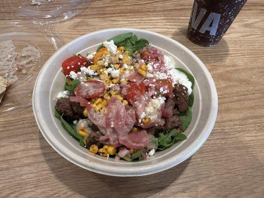 Steak meze salad bowl.