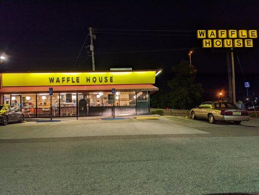 At 5:15am, Waffle House, Saraland