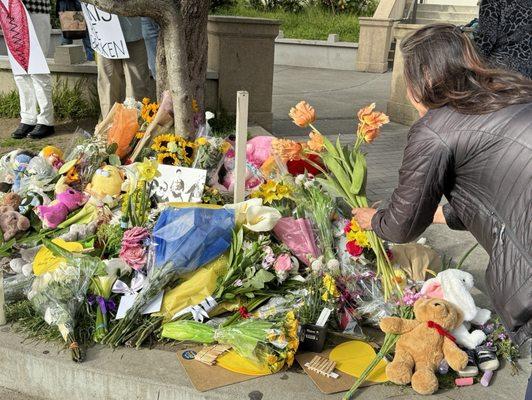 Vigil for Family killed at Ulloa St Bus Stop