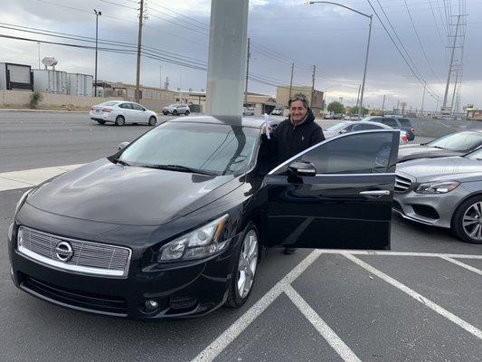 Eli happy with his new 2012 Nissan Maxima !