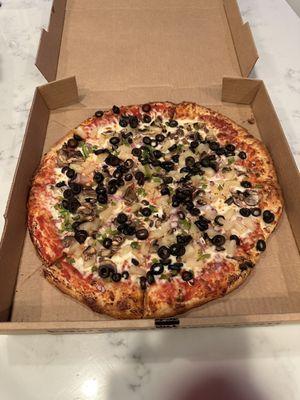 14' Large Central Park Veggie Pizza