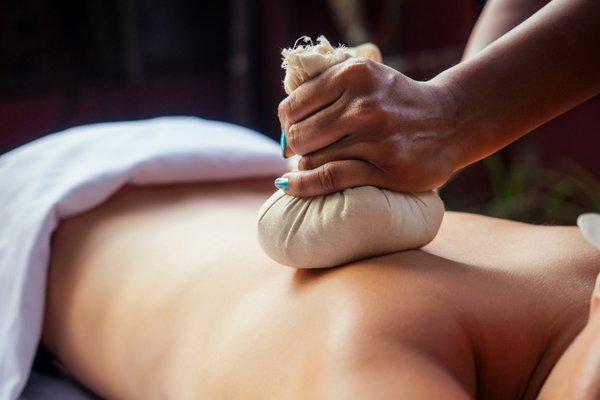 Herbal compresses are an amazing experience during a massage!