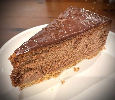 Amazing Nutella Cheesecake Cake