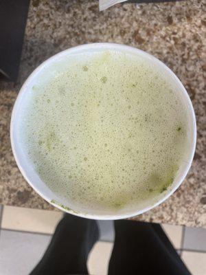 Hot Matcha Latte with Oatmilk