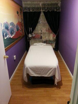 Acupuncture & Acupressure massage room.