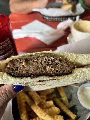 Do not order the patty melt: dry, flavorless and overcooked